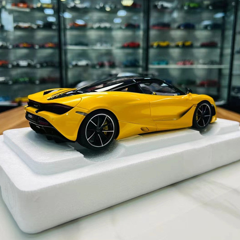1:18 720S McLaren yellow car model