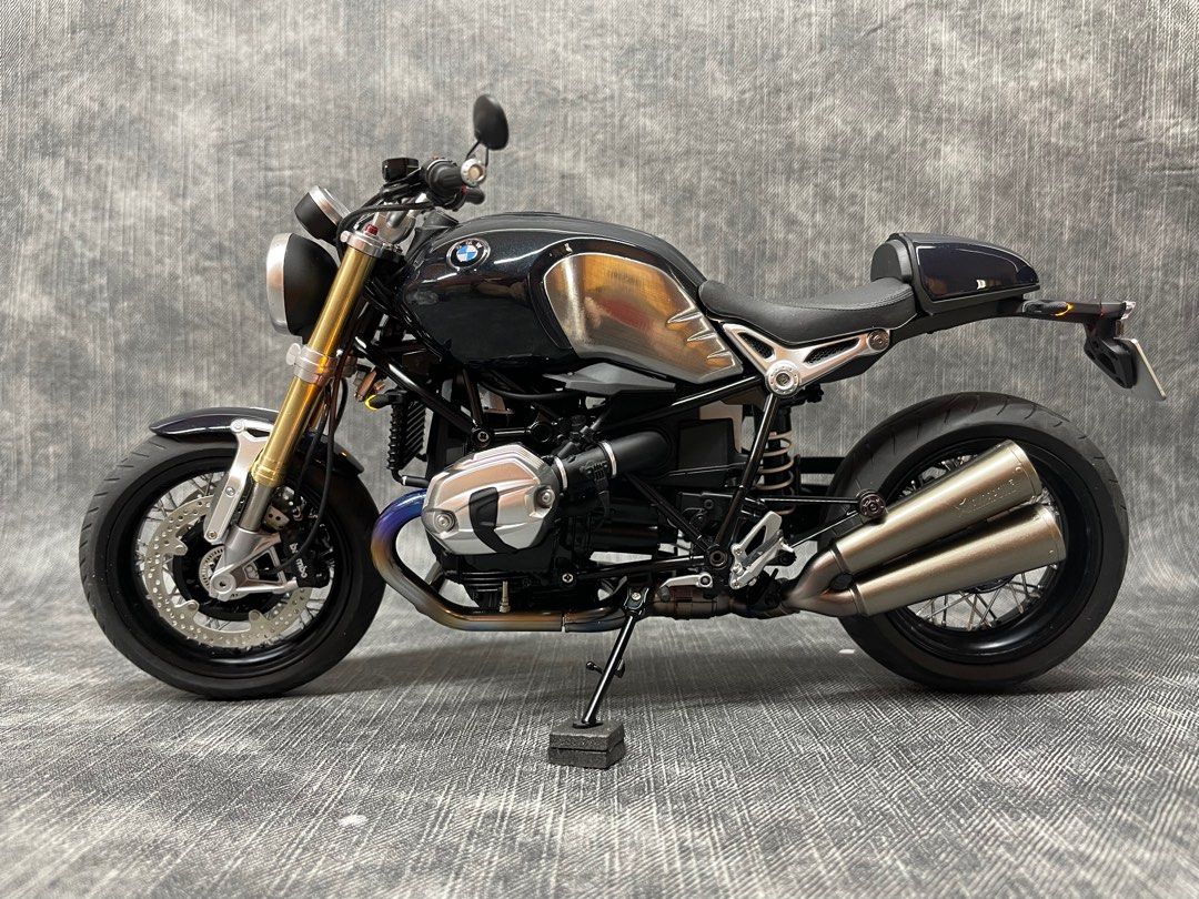 1/9 BMW R Nine T