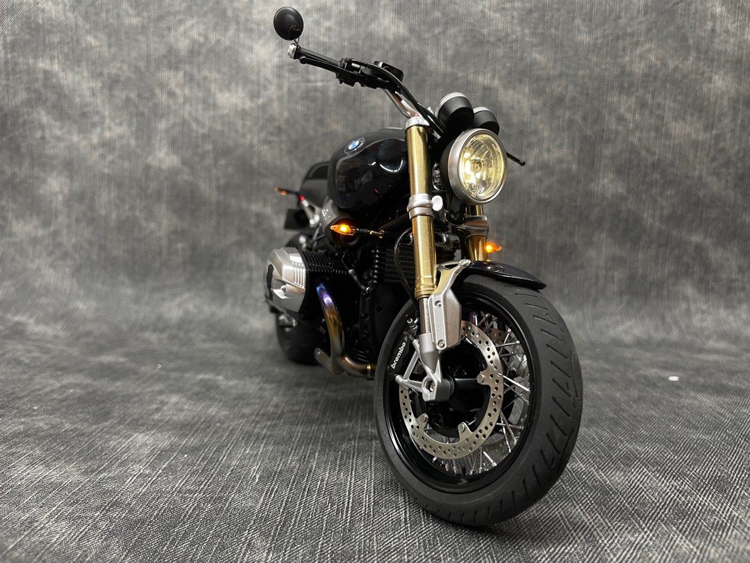 1/9 BMW R Nine T