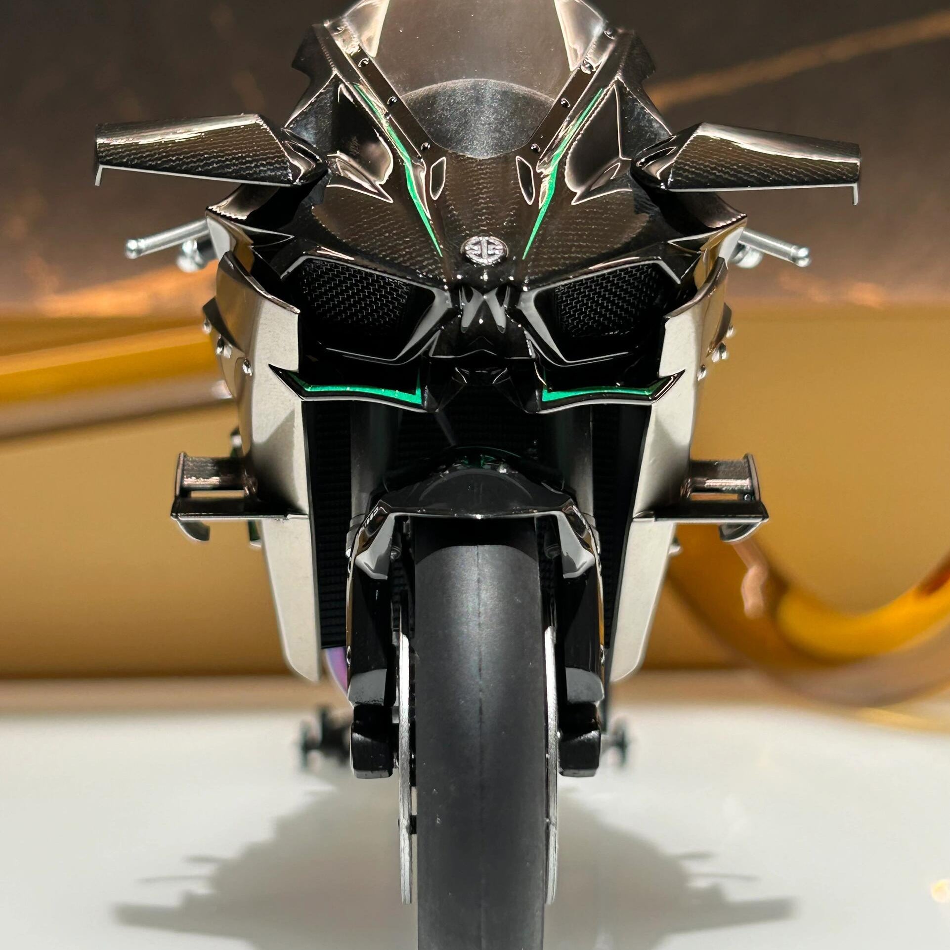 1:6 H2R Motorcycle Model with Engine Start, Throttle Control and Exhaust Injection Simulation, Diecast Motorcycle, Ideal Gift for Men