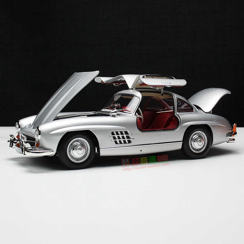 1:24 300SL Alloy Car Model