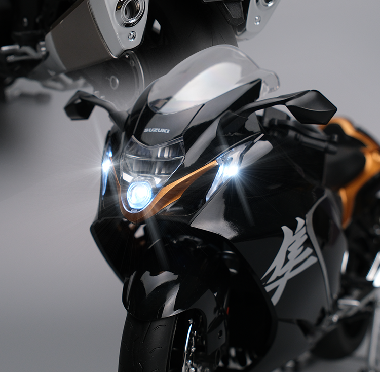 [Genuine]1:6 Suzuki Hayabusa alloy Model With Engine Startup, Throttle Control, And Exhaust Spray Simulation, Die-Cast Bike, Ideal Gift For Men