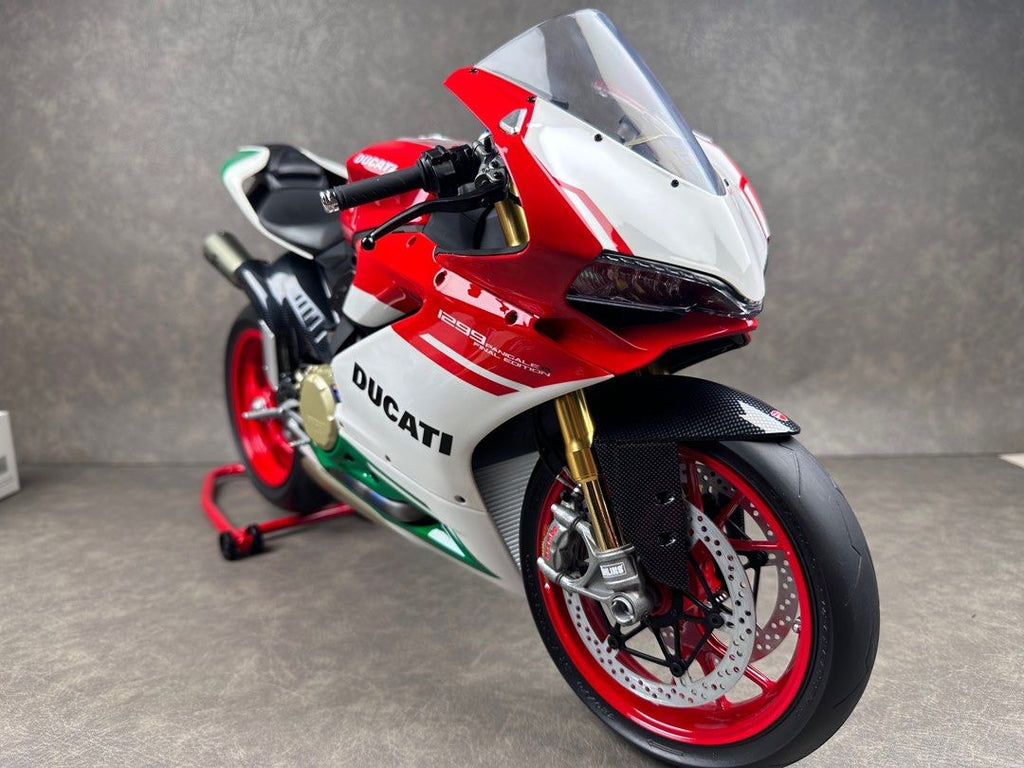 [Limited to 3,000 sets worldwide]1/4 HK117 Ducati 1299 Panigale R Final Edition