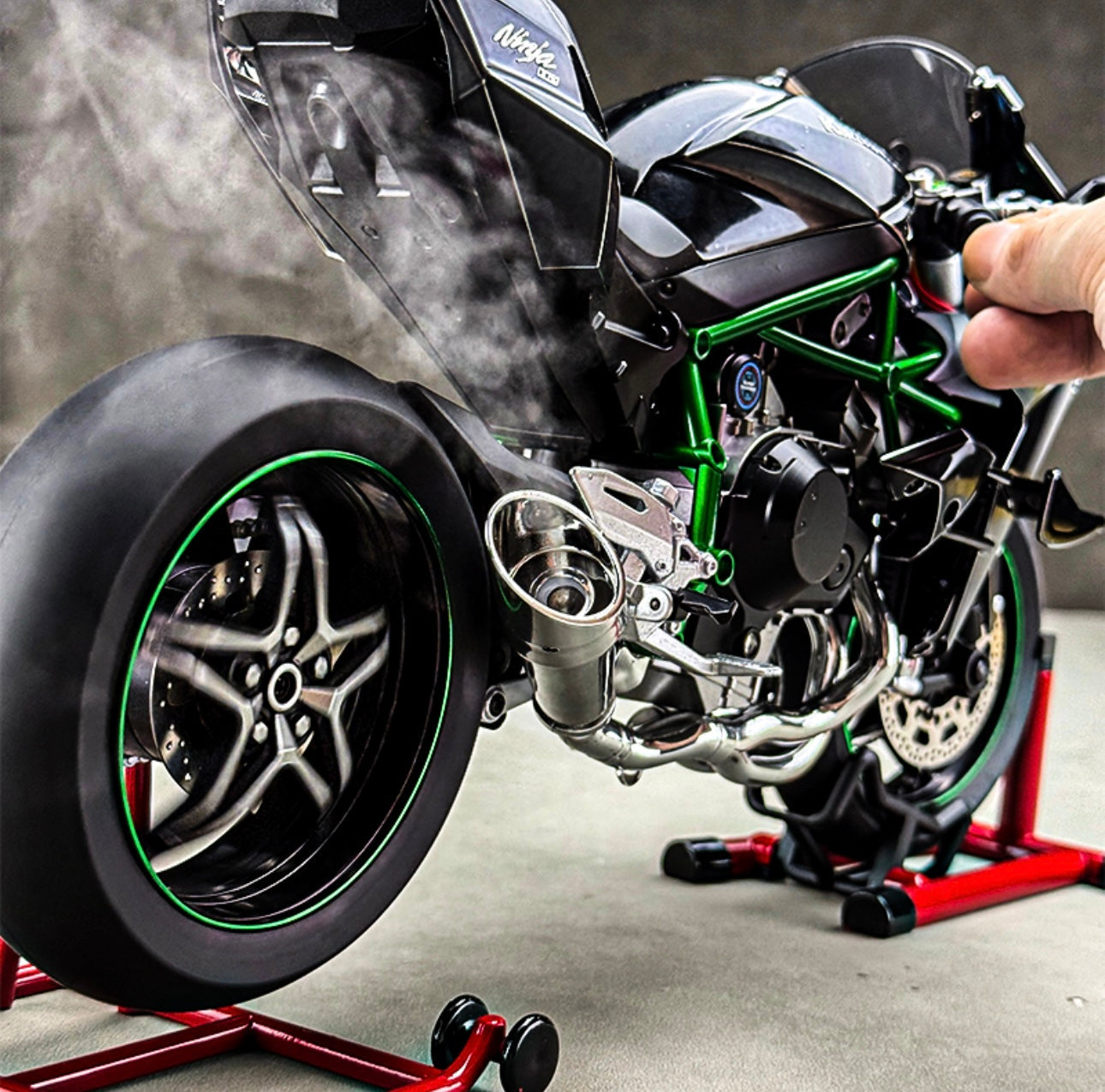 H2R Motorcycle Model With Engine Startup, Throttle Control, And Exhaust Spray Simulation, Die-Cast Bike, Ideal Gift For Men