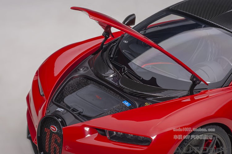 1:18 Limited Edition Bugatti Chiron Track Edition Alloy Car Model Collection