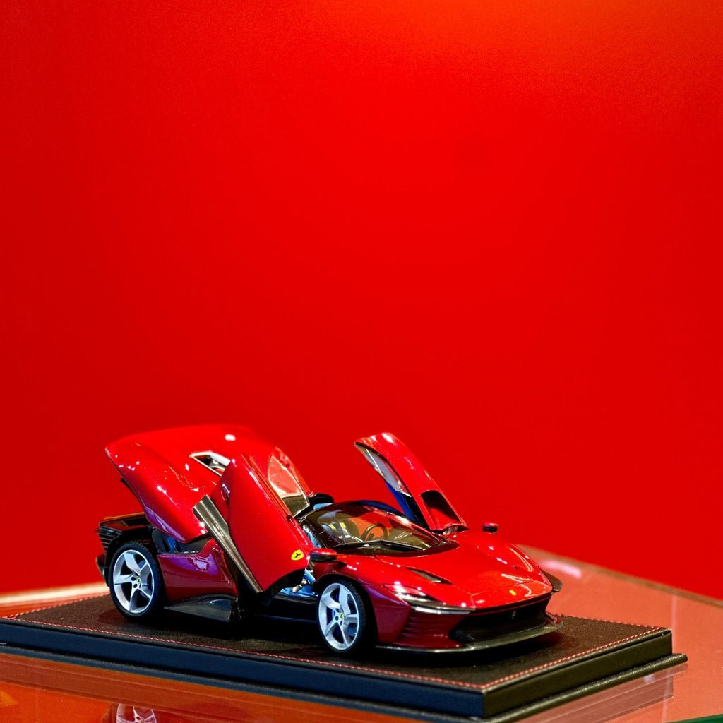 Fine limited edition 1:18 SP3 499P simulation alloy sports car model